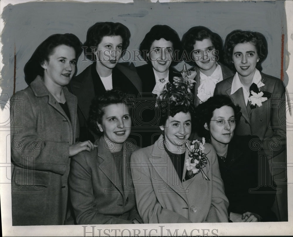 1943 Press Photo Helda Kendra, Carolyn Trigalet, Lyn Burger,Ester Herse - Historic Images