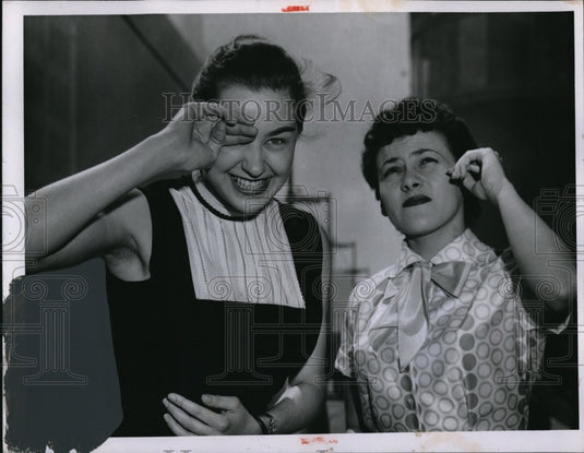 1957 Press Photo Camile Abel & Dolores Bertolino of Cleveland Ohio - Historic Images