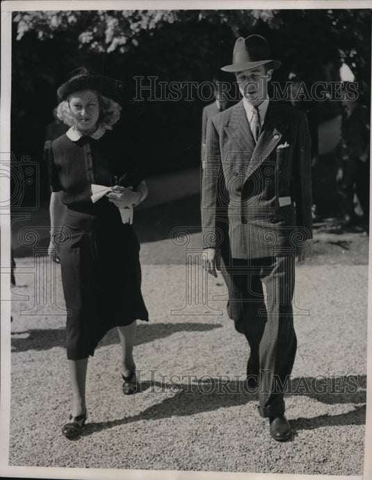 1938 Press Photo Sturgess & Alfred Gwynne Vanderbilt Horse Owner - Historic Images