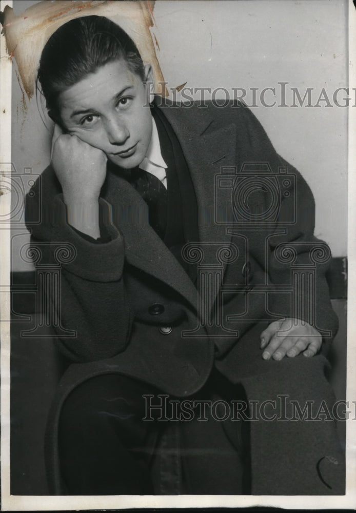 1933 Press Photo William Weder,15, in cutody of Sheriff in Chicago - Historic Images