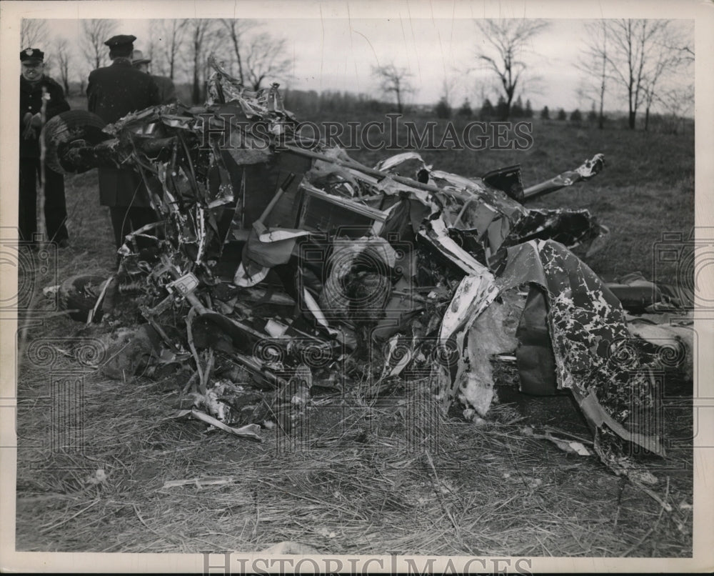 1951 Press Photo Wreckage of a plane - nec90992-Historic Images