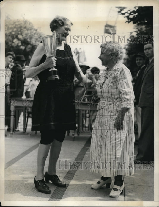 1937 Press Photo Mrs Theresa Caffry, In Grandma's Beauty Contest - nec91287 - Historic Images