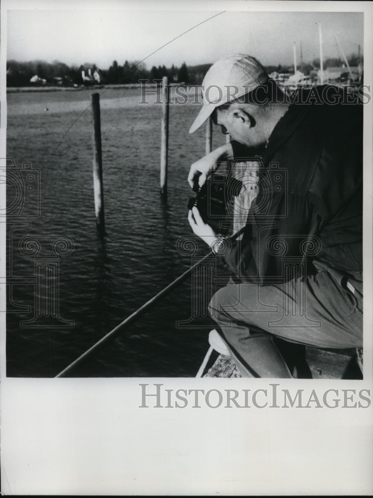 1960 Press Photo Binoculars for the Boatman - Historic Images