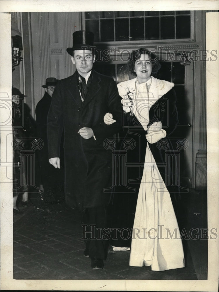 1937 Press Photo Francis Williams of Baltimore &amp; Jean Quast Clark at  a ball - Historic Images