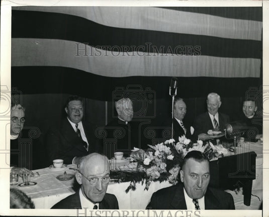 1943 Press Photo The Catholic Laymen's League are Rev.Herman and Bishop Nolan - Historic Images