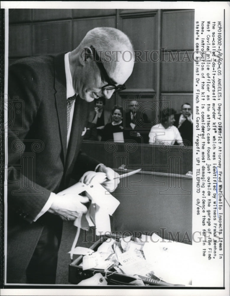 1960 Press Photo LA Calif Deputy DA Fred Whichello &amp; evidene in case vs Finch - Historic Images