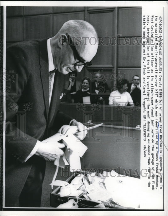 1960 Press Photo LA Calif Deputy DA Fred Whichello & evidene in case vs Finch - Historic Images