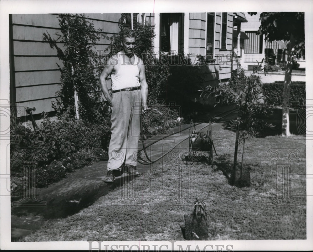 1955 Press Photo Frank Binoer of 3211 Scranton Ave. - Historic Images