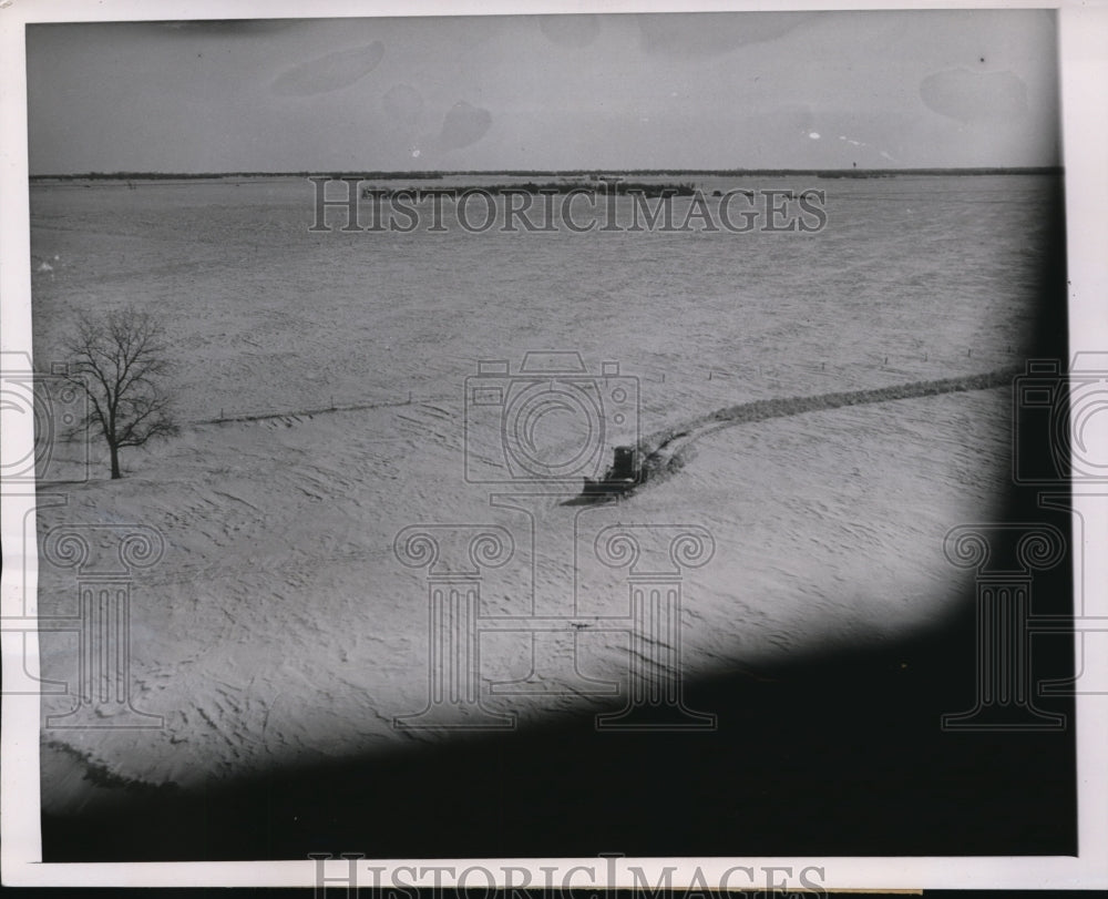 1949 Press Photo Ainsworth Neb. Plow clears snow after a huge storm - Historic Images