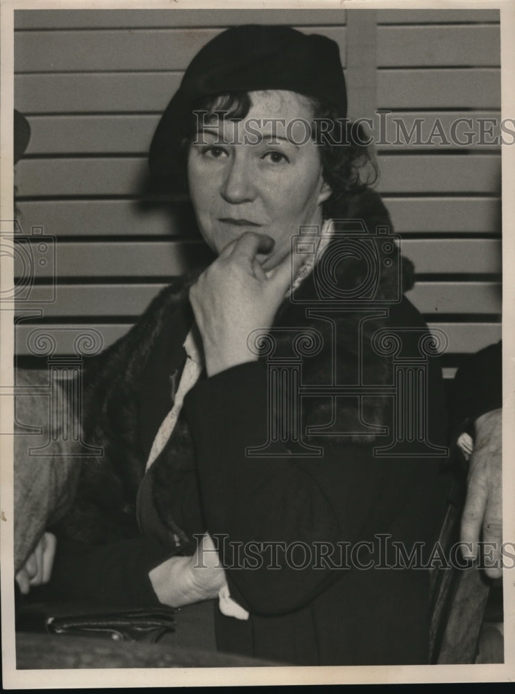 1938 Press Photo Mrs. Maude Sprink, Republican Clerk - Historic Images