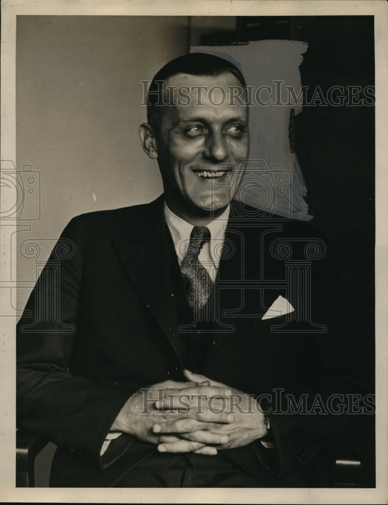 1933 Press Photo Paul Waldnes President Crystal Studios - Historic Images