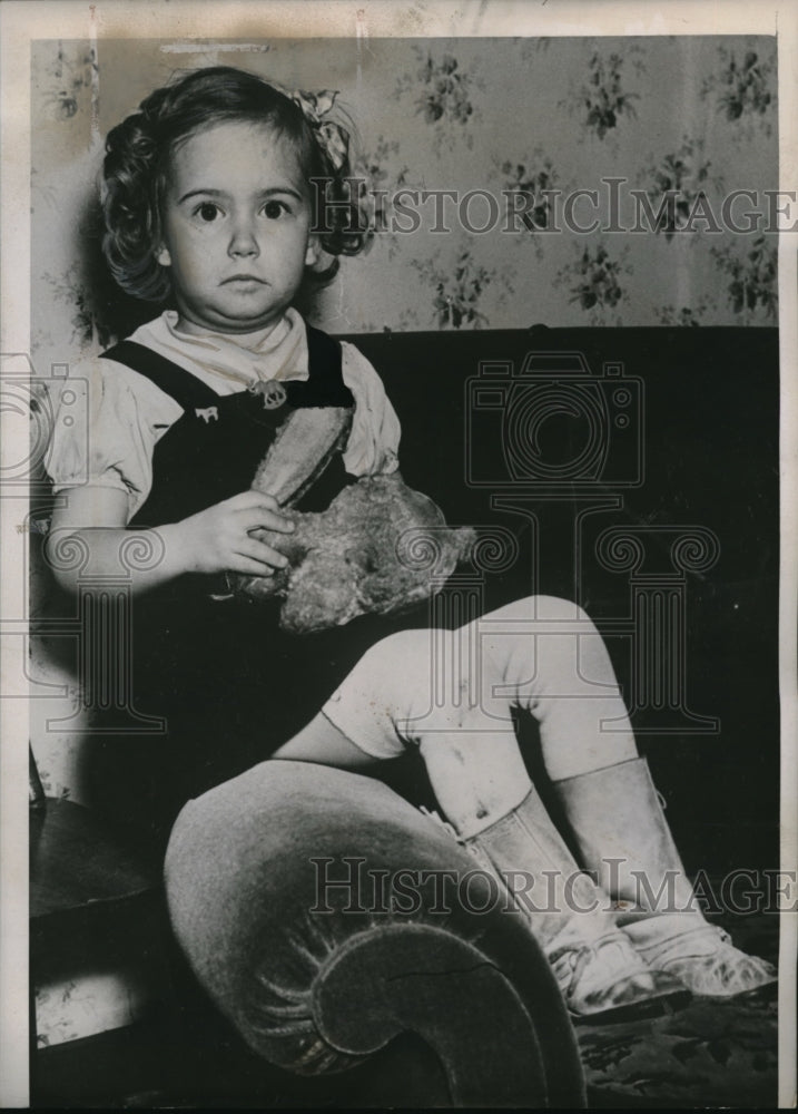 1938 Press Photo Charlotte Shafer Wichita Kansas Car Accident Unable To Smile - Historic Images