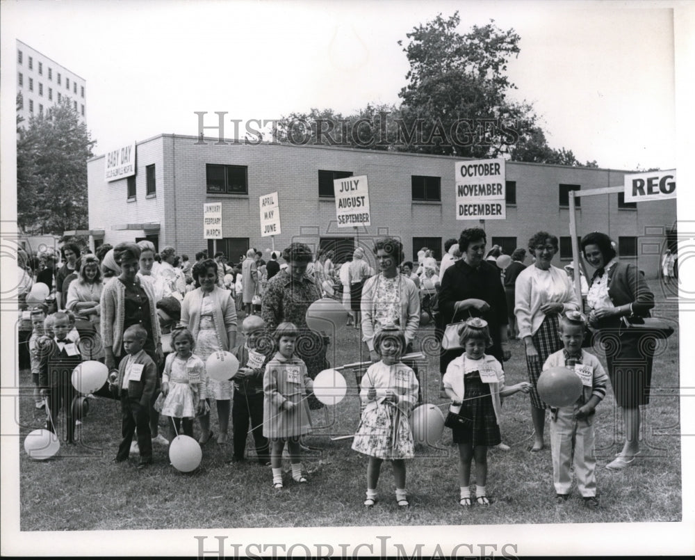 1965 Lineup of kids at Euclid Glennville Hospiatal baby day - Historic Images