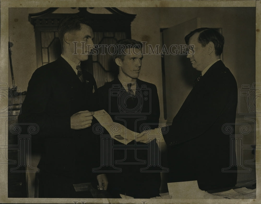 1938 Press Photo School boy editors visiting city hall - nec94470 - Historic Images