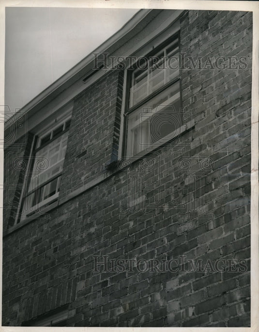 1948 Press Photo Julius Greenfield's bird shot at the I.J. Farkas' home - Historic Images
