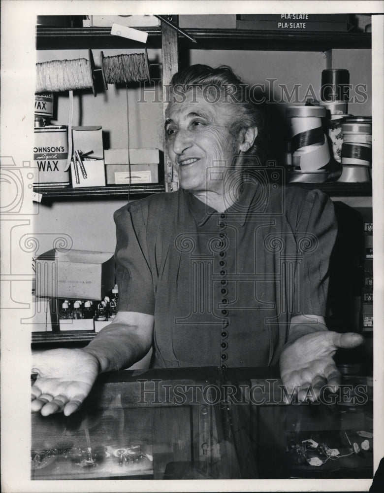 1946 Mrs Anna Schweitzet variety shop owner in Bronx, NY - Historic Images