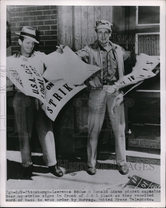 1952 Press Photo Lawrence McCue & Donald Adams strike in front of J&L plant - Historic Images