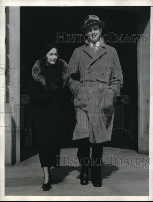1935 Media Photo Mary Margaret Fairbanks And Henry Chappellet Leave Bureau - Historic Images
