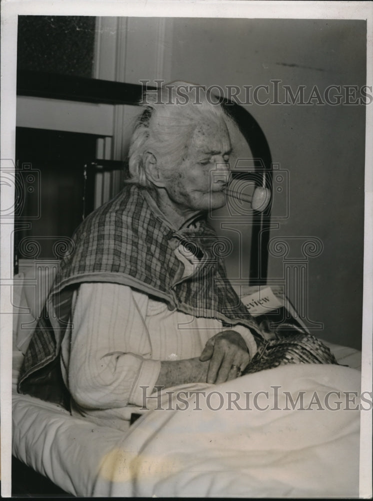 1936 Press Photo Grandma Sadie Coanett of Hutchins, Tex is 110 years old - Historic Images