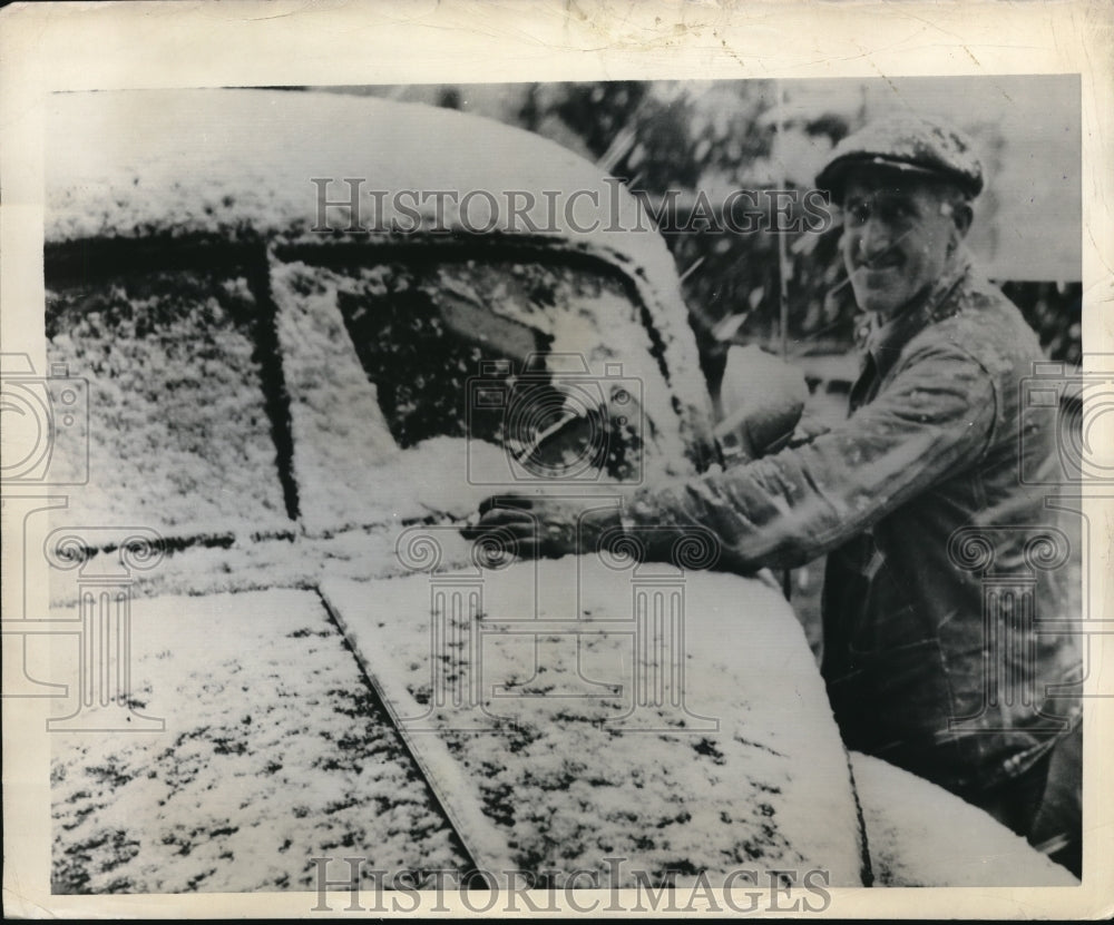 1946 Early snow blankets upstate New York - Historic Images