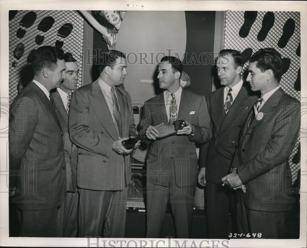 1948 Press Photo The Goodyear Tire &amp; Rubber Co. brought together sales reps. - Historic Images