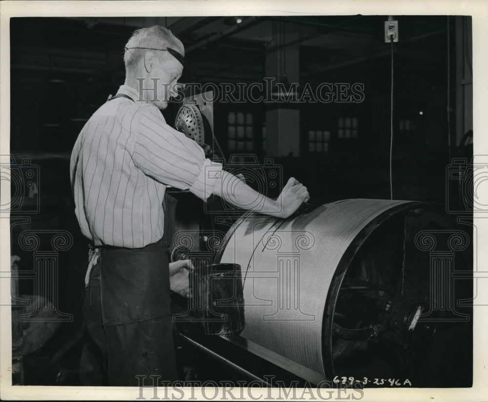 1946 Press Photo Goodyear's machine for making rubbers-Historic Images