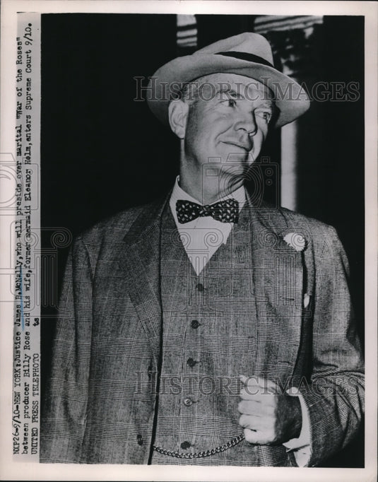 1952 Press Photo NYC Justice James B McNally for War of Roses trial - Historic Images
