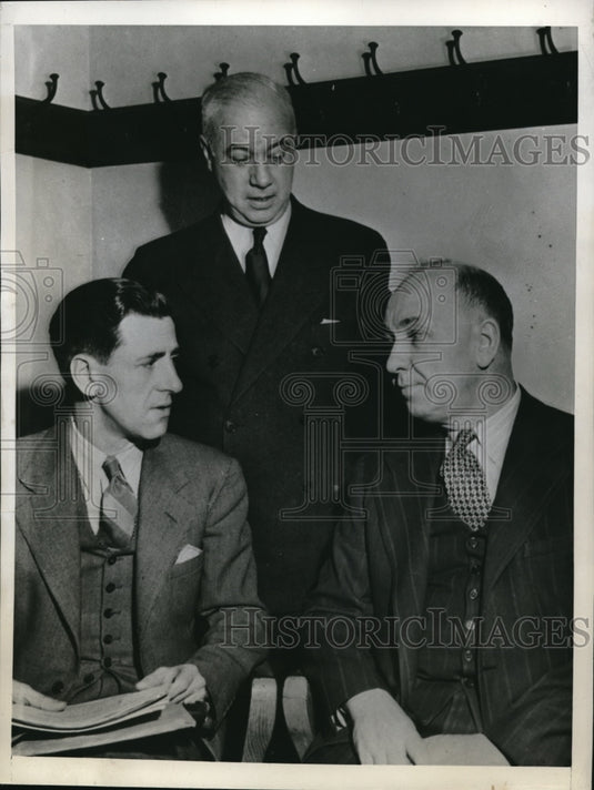 1944 Press Photo War Labor Board James Sisafoose,RE Shotts,Dr EB L'Osary - Historic Images