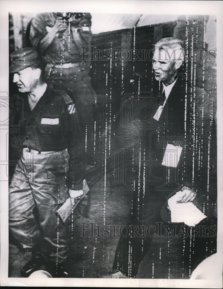 1953 Press Photo General Dean follows Brig Gen Ralph Osborne on normal process - Historic Images