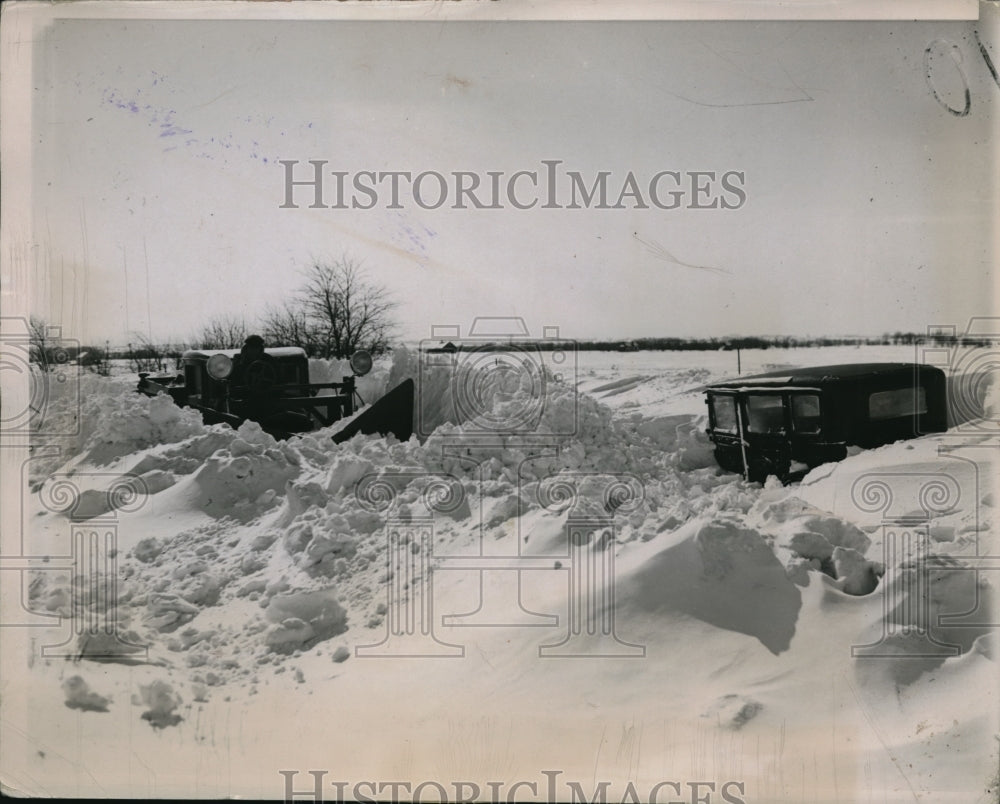 1936 Press Photo Automobiles Buried in Snow Drifts Near Algonquian Illinois - Historic Images