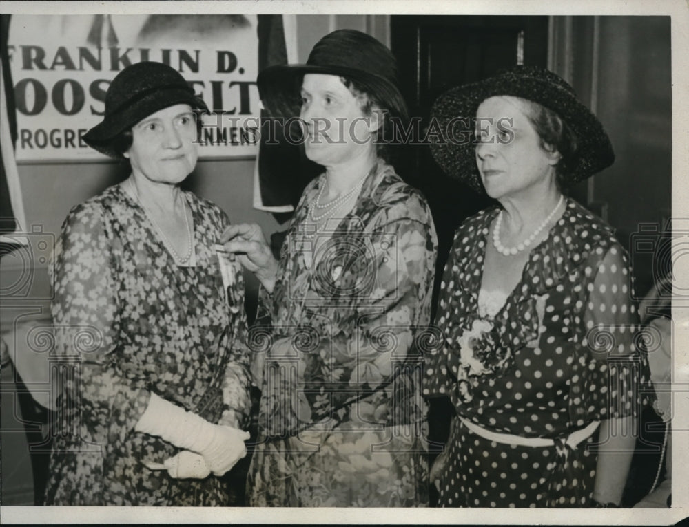 1932 Press Photo Mrs. L.M. Benedum, Mrs. Carroll Miller, Miss Pauletta Duffy - Historic Images