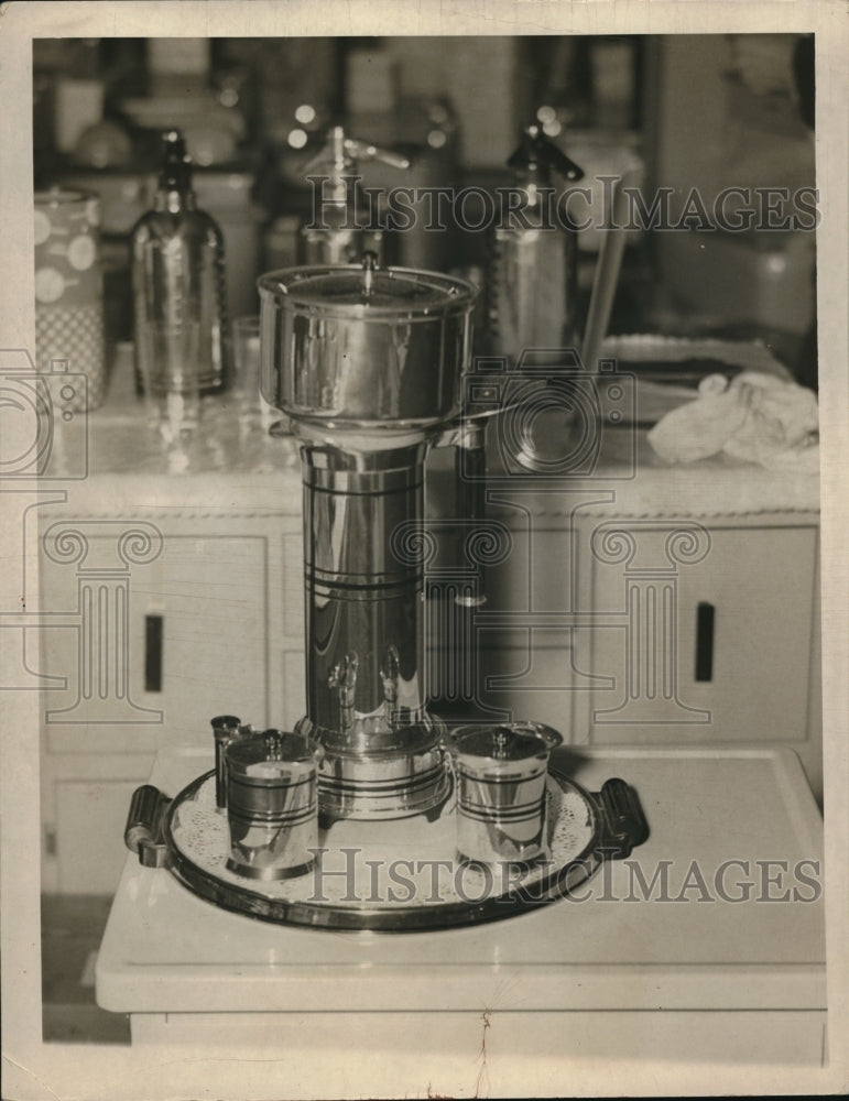 1936 Press Photo The new addition to your kitchen needs,the electric brewer - Historic Images