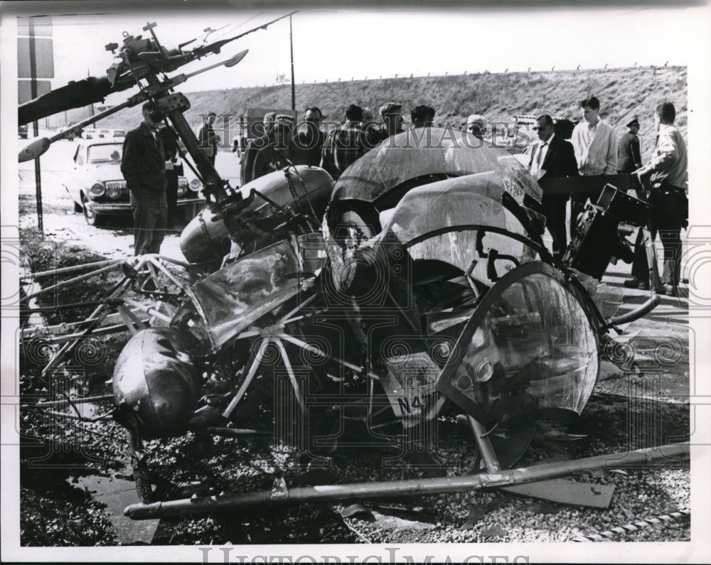 1966 Press Photo Eddie Lad helicopter crash in Cleveland Ohio - nec97409 - Historic Images