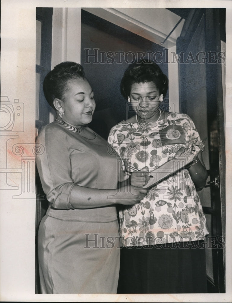 1962 Press Photo SIGN IF YOU WANT CITY'S WARDS EQUALIZED - Historic Images