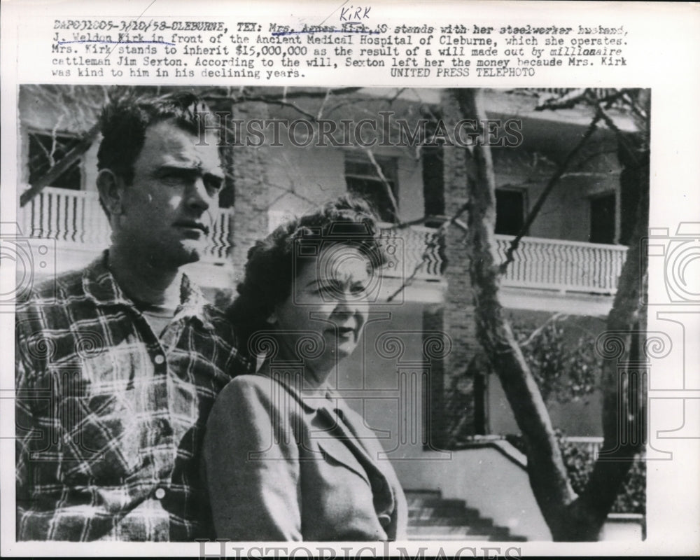 1958 Press Photo Oleburne Tex Mrs Agnes Kirk &amp; husband to inherit 15 million - Historic Images