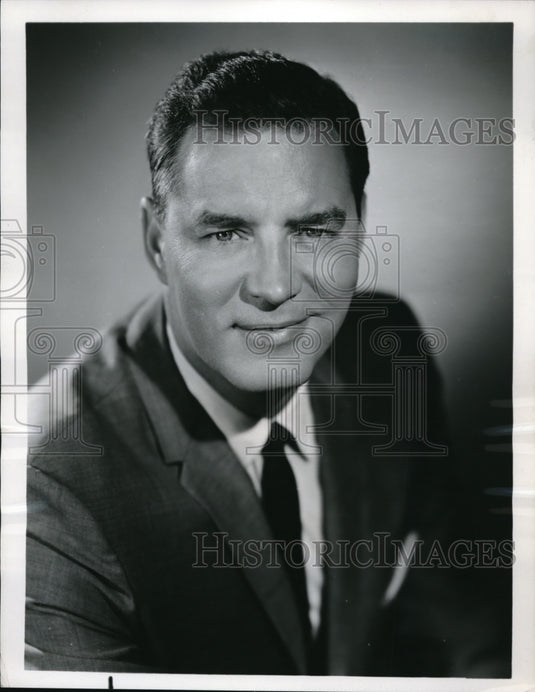 1967 Press Photo Art Fleming the host of "Jeopardy" - Historic Images