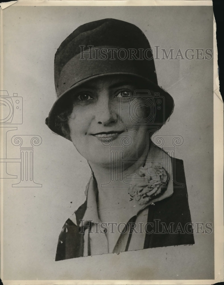 1932 Press Photo Mrs. Helga Hendricks - nec98525 - Historic Images