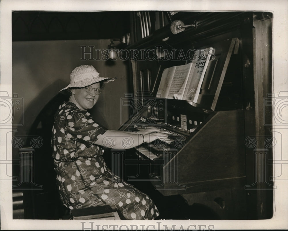 1939 Press Photo Miss Mary Packard Garrison, organist of St. James Church - Historic Images