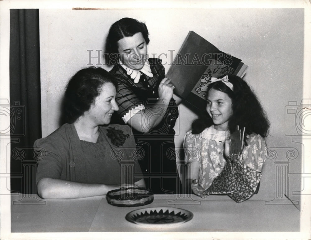 1939 Press Photo Mrs Ben Goldman, Elaine RIngle and Mrs Ralph Leproost - Historic Images