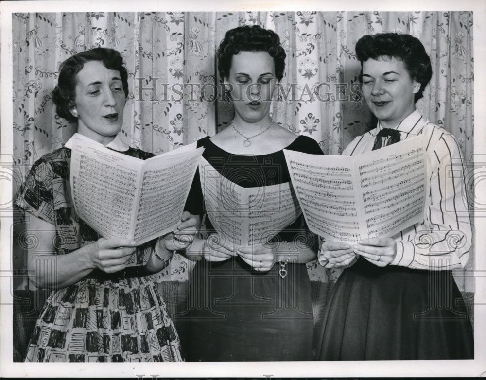 1959 Press Photo N Royalton Pa PTA Mrs Huelsman, Mrs Christian, Mrs Koehler - Historic Images