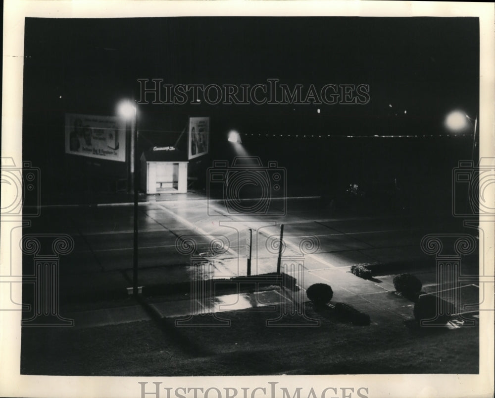 1948 Press Photo Illuminated crosswalks  to prevent acidents in Tacoma Wash - Historic Images