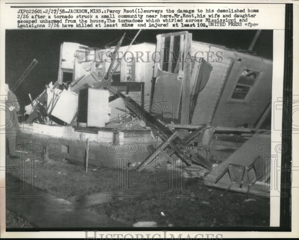 1958 Press Photo Percy Root Surveys The Damage To Demolished Home After Tornado - Historic Images