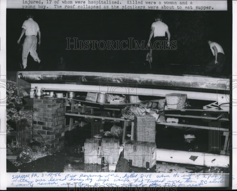 1956 Press Photo Roof collapsed as picnikers were about to eat supper - Historic Images