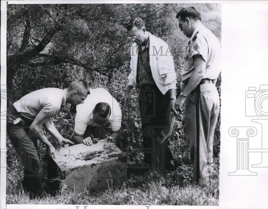 1961 Press Photo Burglar, Brouhard confessed that he hid the safe in Lana Farm - Historic Images