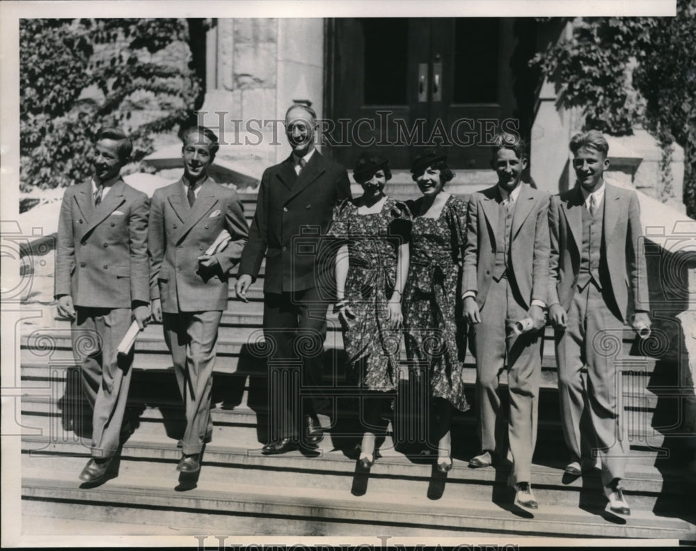 1933 Press Photo 3 sets of twins enrolled in freshman class - Historic Images