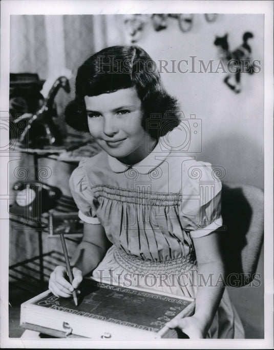 1955 Press Photo Corkscrew Curls Replaced by Permanent for Hair - Historic Images