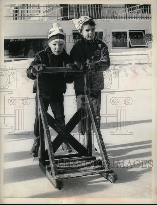 1964 Press Photo Auron France Prince Albert & Princess Caroline of Monaco - Historic Images
