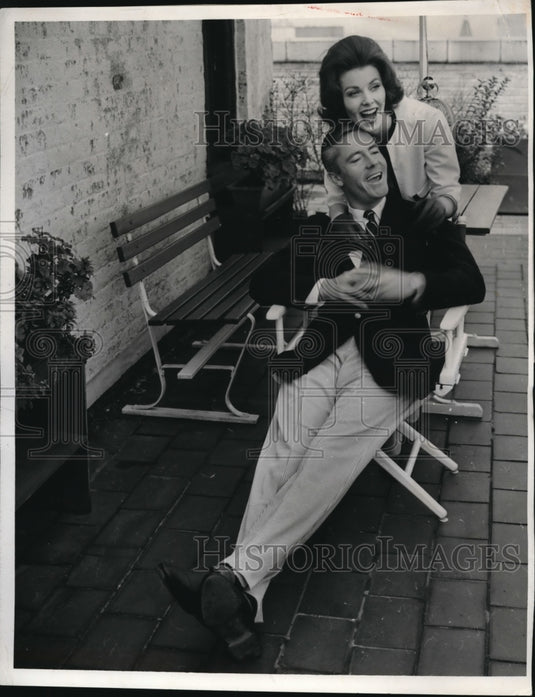 1961 Press Photo Striped cotton knit trousers & flannel blazer for men - Historic Images