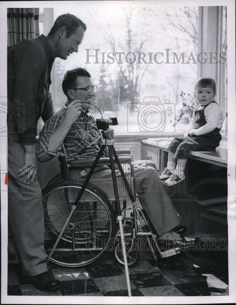 1954 Press Photo Walter Schulz niece Connie Hall &amp; Chet Christensen - Historic Images