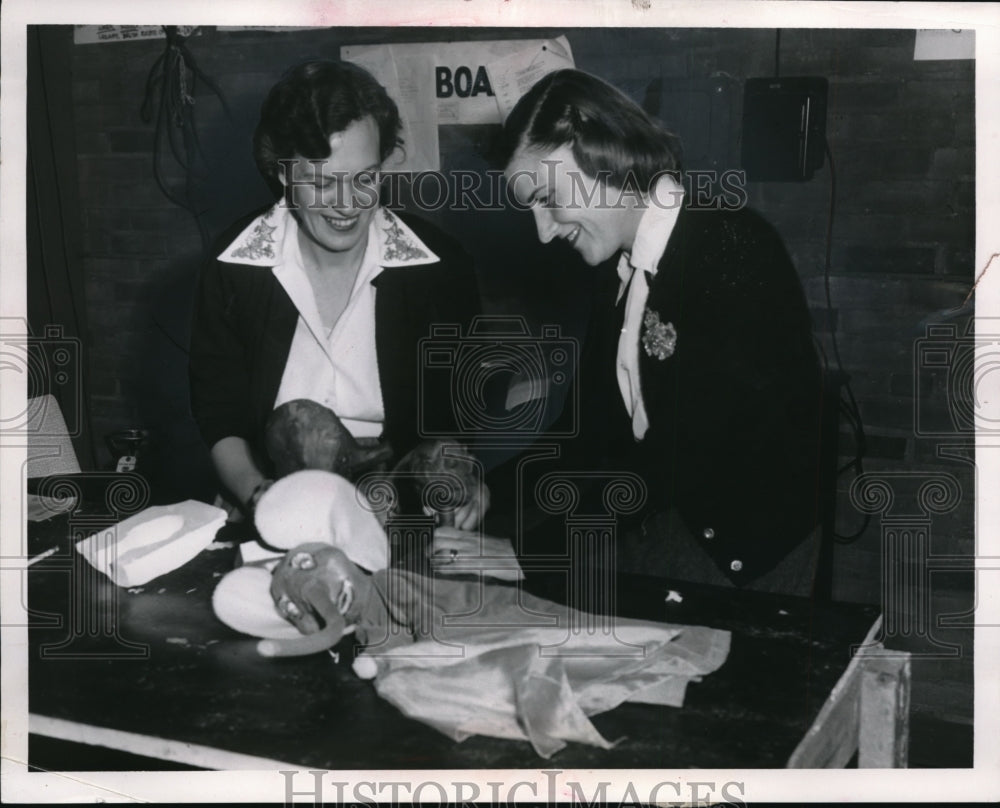 1955 Press Photo Junior League puppeteers - Historic Images